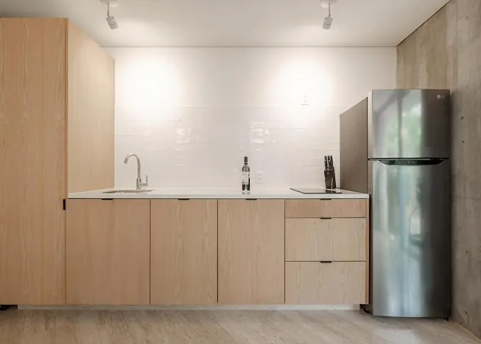 Par 105 Apartment *